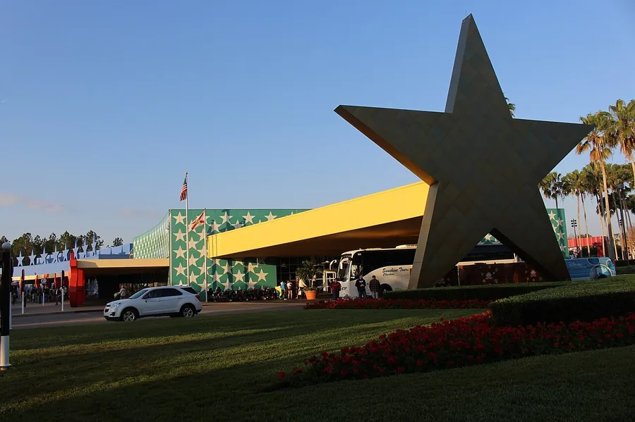 Estrela gigante dourada no All Star Movies Resort