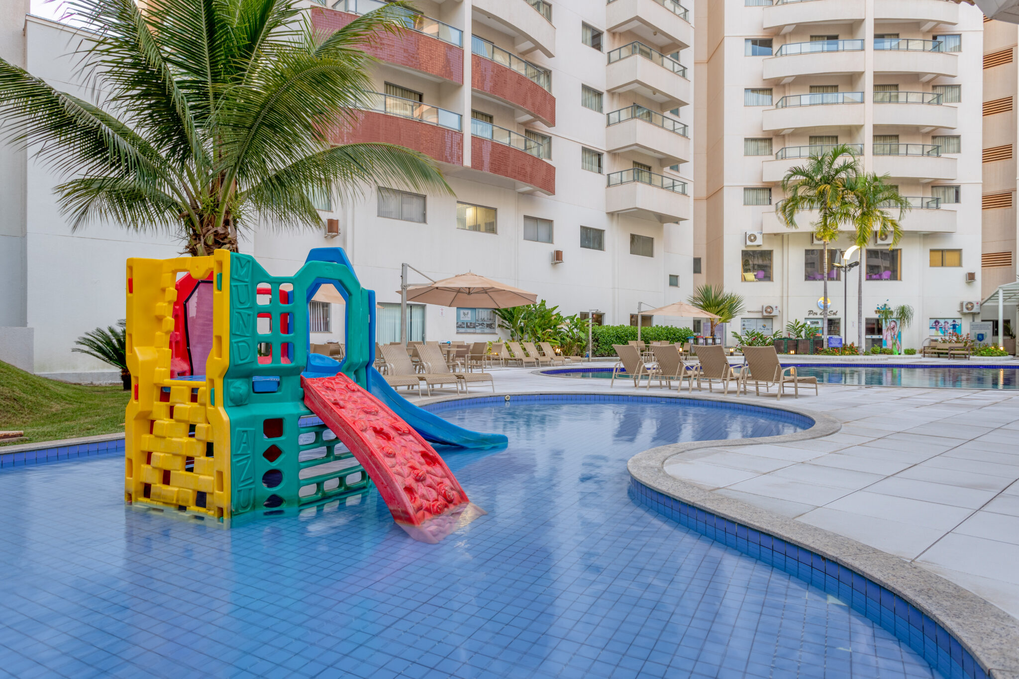 54221_pool_view-6